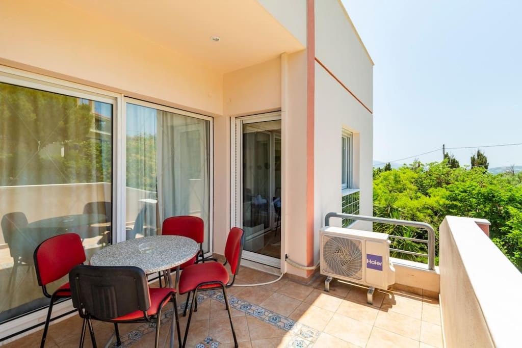 Villa Serenity Kymi Exterior photo
