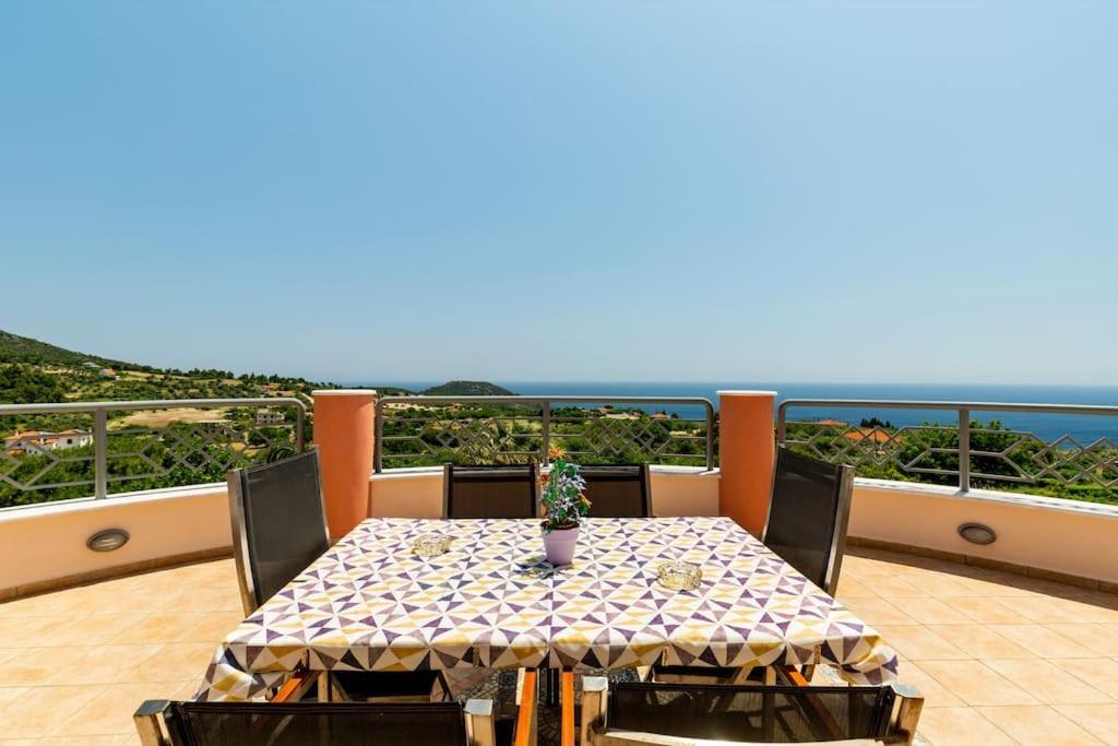 Villa Serenity Kymi Exterior photo