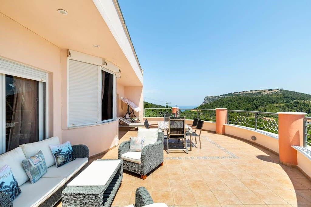 Villa Serenity Kymi Exterior photo